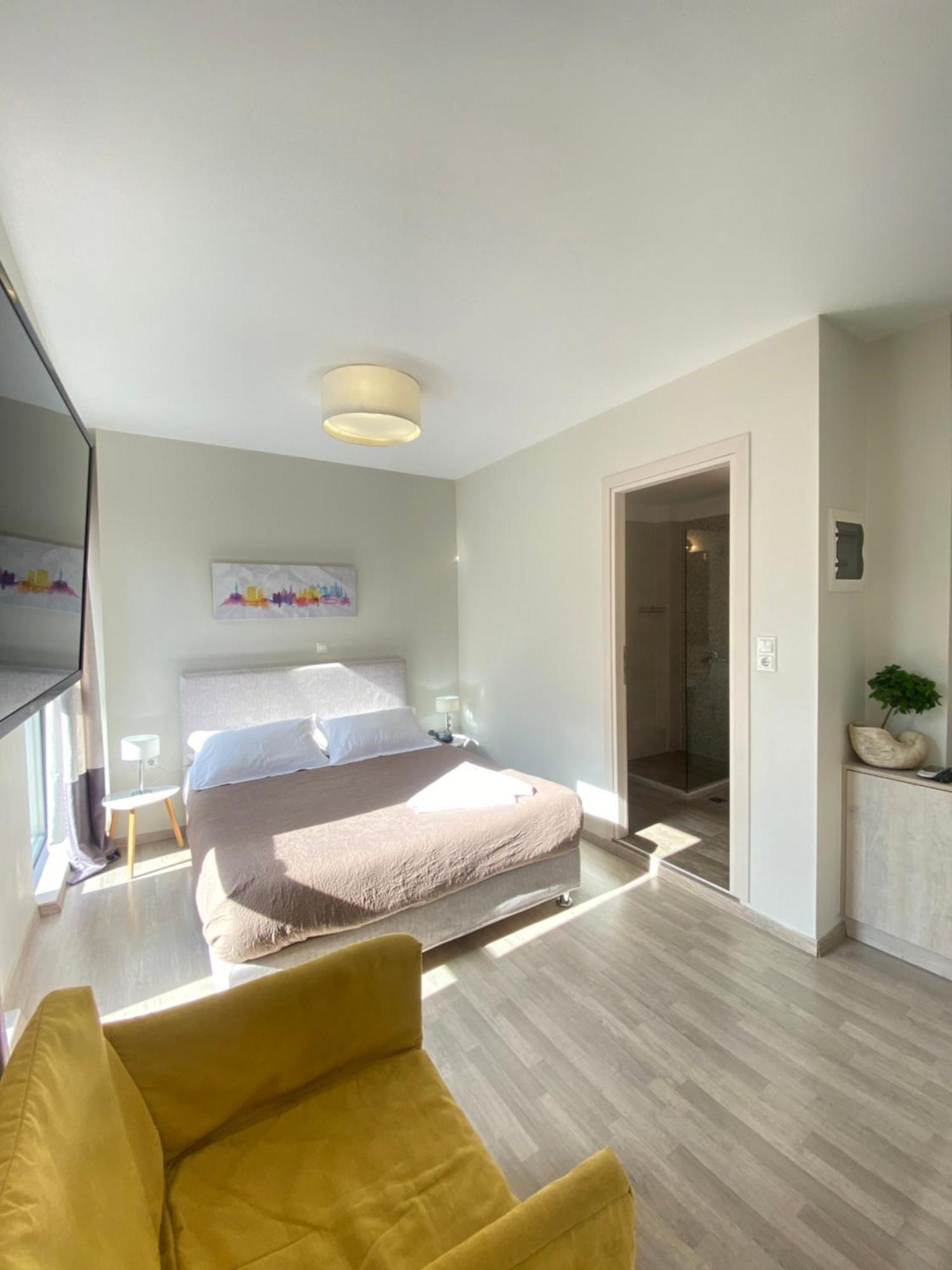 Hotel Tins Boutique
