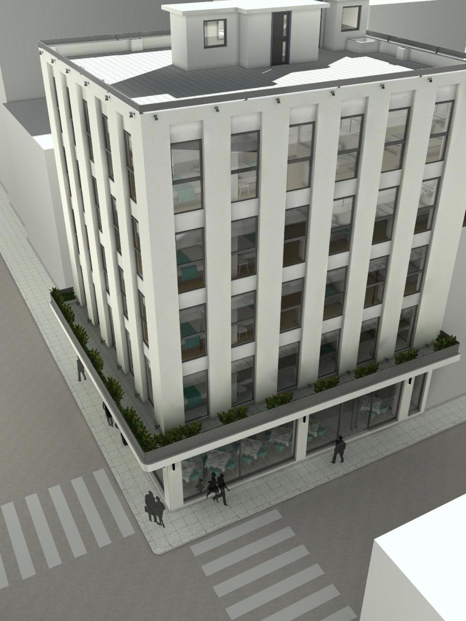 Tins - Hotel